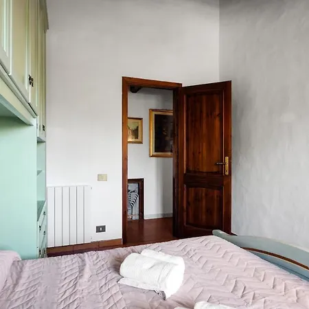Апартаменти Glicine -historic Mediterranean Villa- *