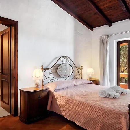Апартаменти Glicine -historic Mediterranean Villa- *
