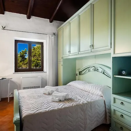 Glicine -historic Mediterranean Villa- Апартаменти *